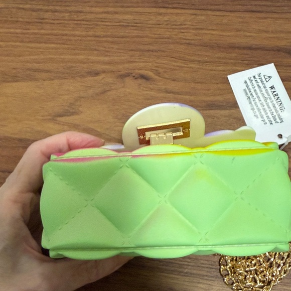 NWT Poppy Quilted PVC Crossbody Mini Bag in a Rainbow Tie Dye w/Gold Chain Strap - Picture 4 of 5